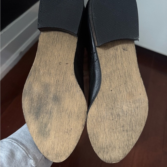 Black Leather Knee-High Boots - Picture 5 of 10